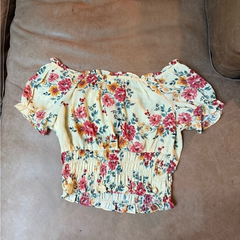 The General Good Marj Smocked Crop Top Yellow Floral Size Medium - Picture 9 of 9